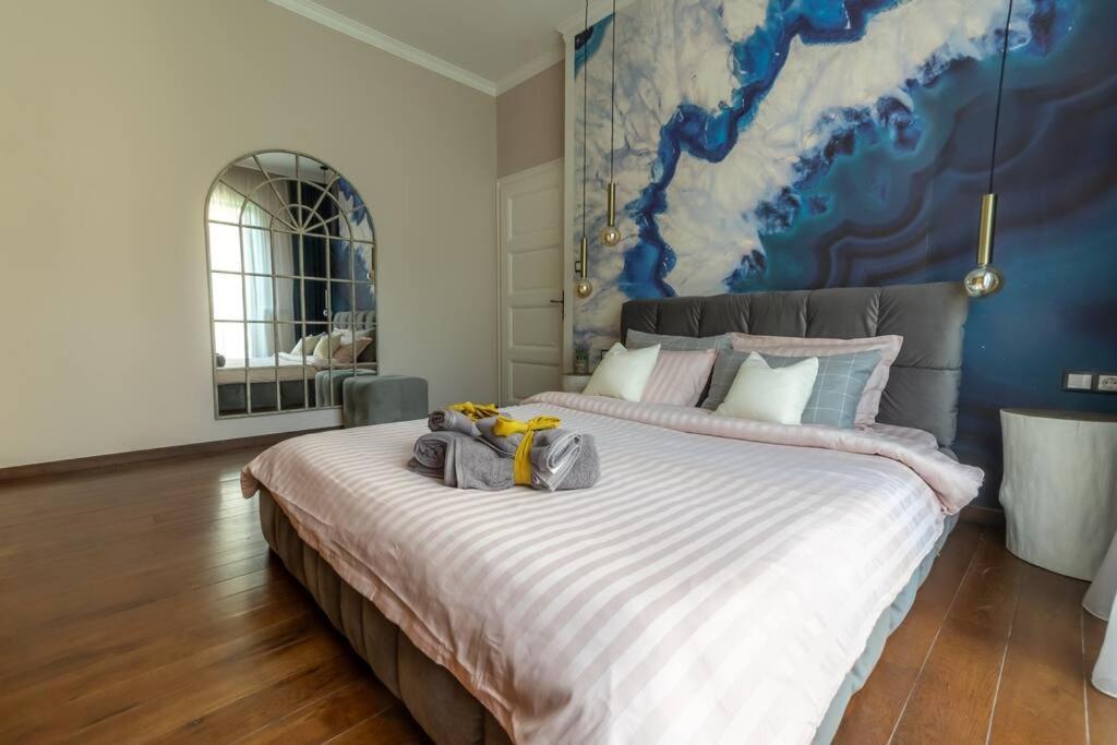 Top Central Design, 2 Bedroom, Ndk, Free Secured Parking 소피아 외부 사진